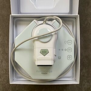 iluminage touch laser hair removal device